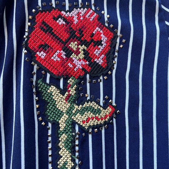 Beautiful blouse/Dress with Rose embroidered on top. New with tag. - Picture 8 of 8